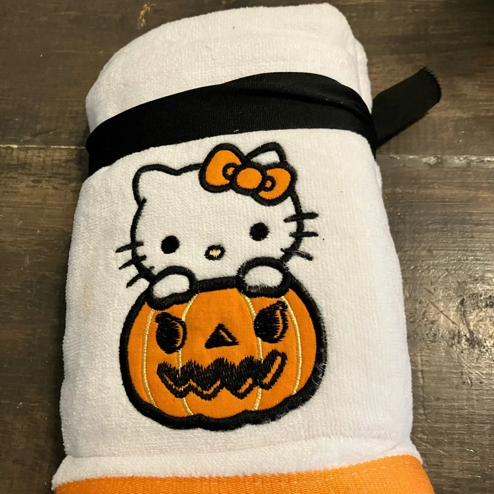 Hello Kitty Halloween hand towels